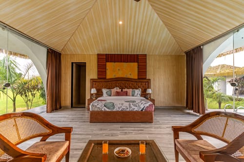 Edena @ Rissaca Crown