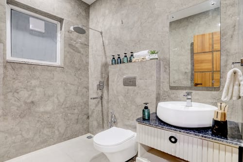 Amaltas | 4 BHK Countryside Hideaway With Pvt Pool, Lush Garden & 360 Aravalli Views