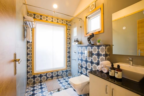  Sirmour Baag Rose | Cosy Pet-friendly Hill Cottage With Balcony, Common Garden & Restaurant 