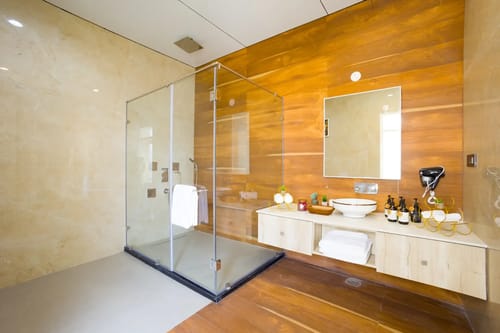 Kvanya Mansion | Regal 5-BHK Getaway With Pvt Pool, Home Theater, Gym & Garden