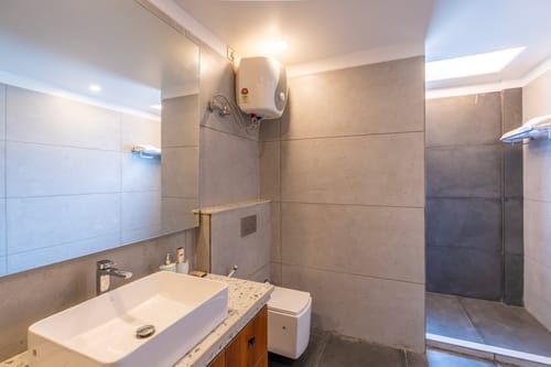 Imperial Isle - Sohna w/ Pool