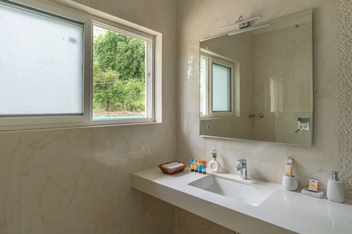 Charm @ Palais Vienna