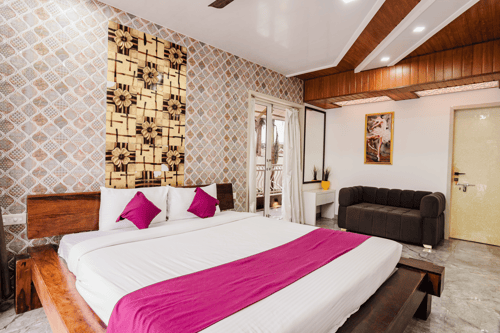 Ayur Kutir | 9-BHK Retreat With Private Pool, Glass Pool, Garden, Gazebo, Jacuzzi & Spa room