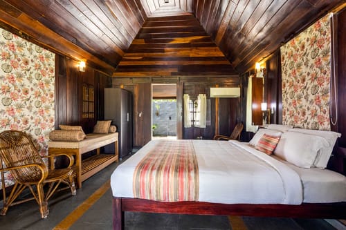 Shells @ Waves By Tarangi