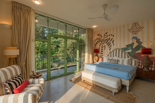 Moonstone Villa w/ Pool & Rooftop Jacuzzi