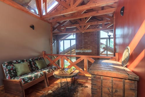 Suroor w/ Central Heating - Tangmarg