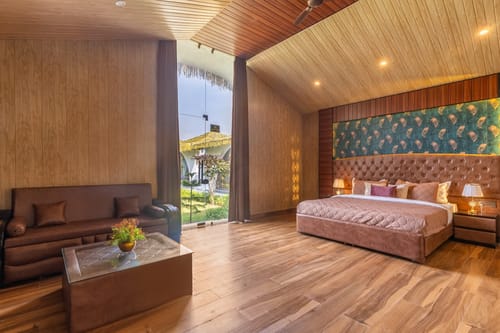 Edena @ Rissaca Crown