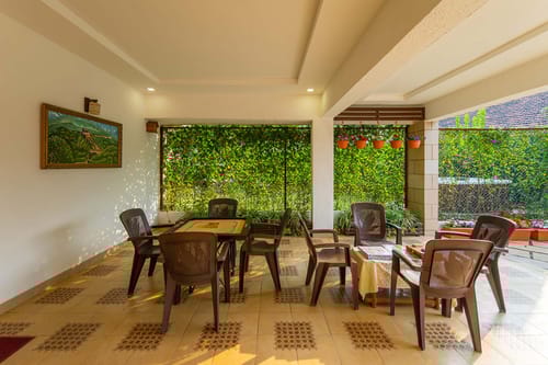 Lily @  Emilia Villa