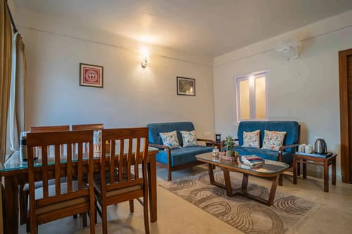 Headingly Suites | Lake-Facing 2-Room Retreat Just Above Mall Road