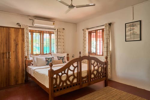 Cliffhanger Solitude - Gaganbawada