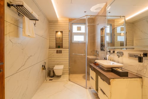 The Royce Orchid | Pet-friendly 4-BHK Hilltop Villa With Jacuzzi, Steam Room, Private Pool & 360° Hill Views