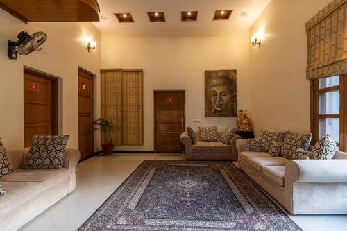 PleasantVille - Nahan