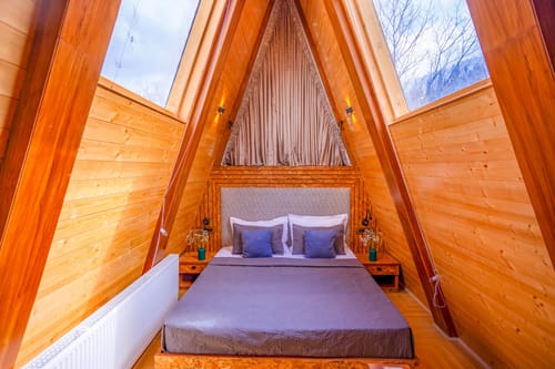 Frozen Fall @ Frostflare Cottages