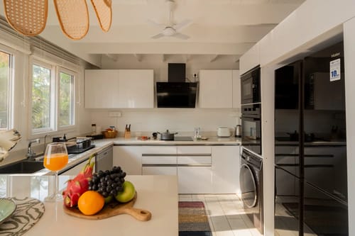 House of Neptune | 3-BHK Retreat with Gazebo & Bar | 10 mtrs from Ashwem Beach