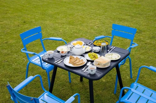 Esh Cottage Birch | Hilltop 4-BHK Retreat with Open-air Jacuzzi, Shared Garden, Pool & Cosy Lounge