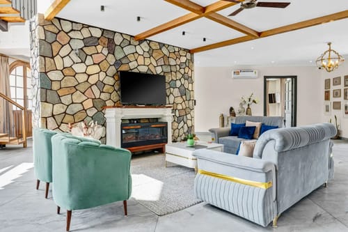 Sukh Saklana Haveli: Suites