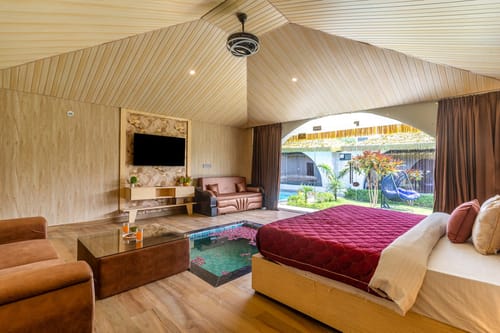 Eclipse @ Rissaca Crown