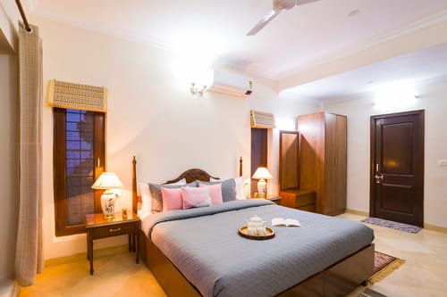 Pine View Cottage | Pet-friendly 3-BHK Himalayan Retreat with Scenic Sit-Out Areas