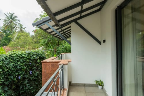 Laguna Pulse | Luxe Pet-friendly 4-BHK Retreat With Private Pool, Garden & Bar