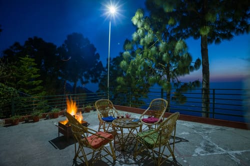 Pine View Cottage | Pet-friendly 3-BHK Himalayan Retreat with Scenic Sit-Out Areas