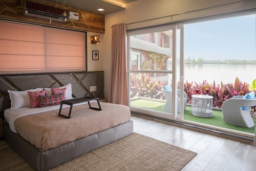 The Aquamarine Villa - Igatpuri