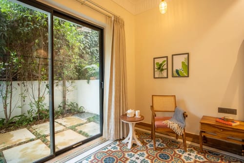 Laguna Aura | 4-BHK | Pvt Pool & Garden | Bar