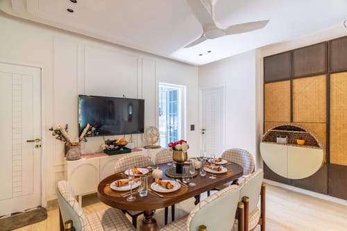 Barton Estate w/ Outdoor Pool - Manesar