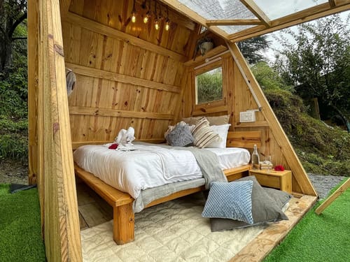 A Cozy Wooden Cabin & Attic | Itsy Bitsy