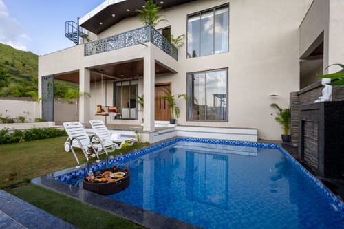 Shreya Blossom Retreat | 4-BHK Villa With Private Pool, Gazebo, Garden, Bar & Scenic Aravali Views