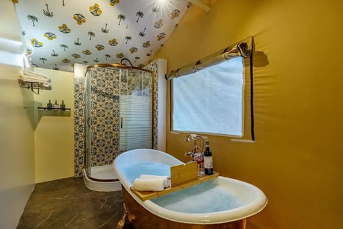 Kaimalgarh Farmstay | Pet–friendly 5-BHK Retreat With Pond, Private Pool, Gazebo & Garden