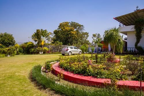 Farm Naturelle | Pet-friendly 3-BHK Farmhouse Near Jim Corbett With Garden, Terrace & Orchards 