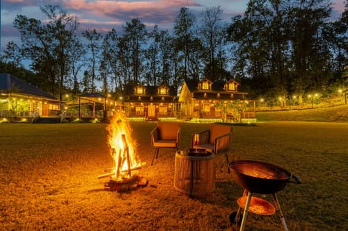 The Woods: Pine Villa