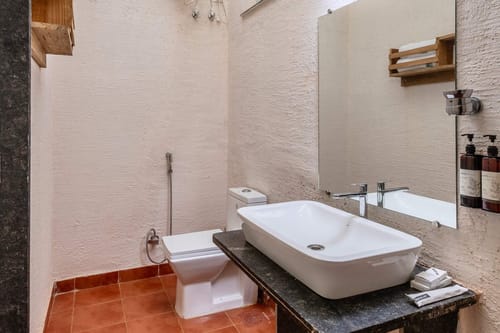 The Conservancy Bungalow - Koyananagar