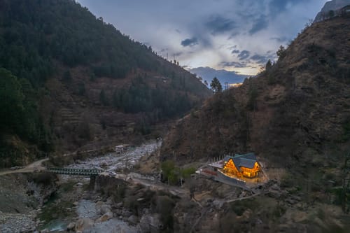 Rustic Loft 2 @ Wisteria Whispers