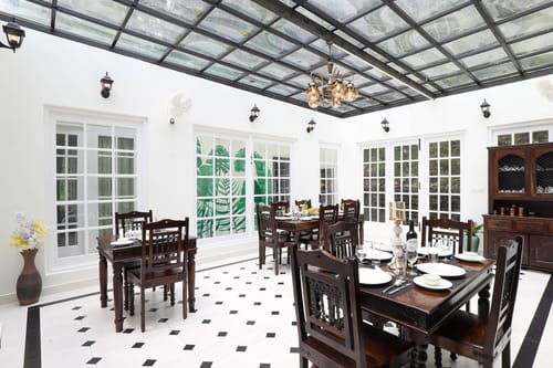 Feathers @ Forktail House