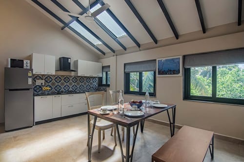 Penthouse @ Mawi Summers