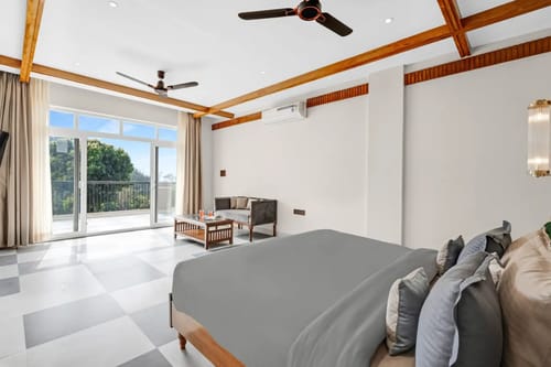 Sukh Saklana Haveli : Royalty