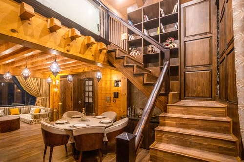 Suite Room @ Frozen Fall - Tangmarg w/ Breakfast Included