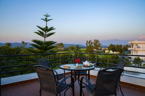 Farm Naturelle | Pet-friendly 3-BHK Farmhouse Near Jim Corbett With Garden, Terrace & Orchards 