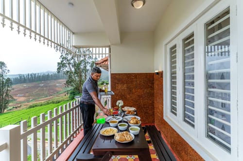 Mihirika’s Nirvana | 5-BHK With Garden, Gazebo, Bonfire Pit & Scenic Views; Near Karnataka Garden
