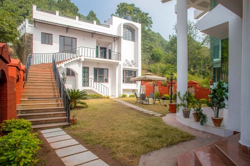 PleasantVille - Nahan