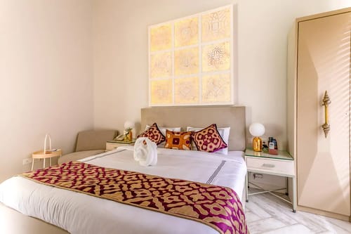 Le Sutra Great Escapes - Geometrica