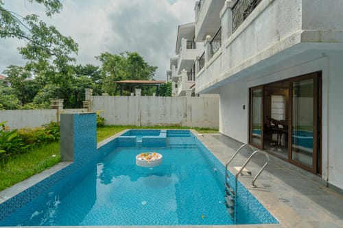 Casa Verdea | 4-BHK Villa With Private Pool & Lift; Near Popular Restaurants
