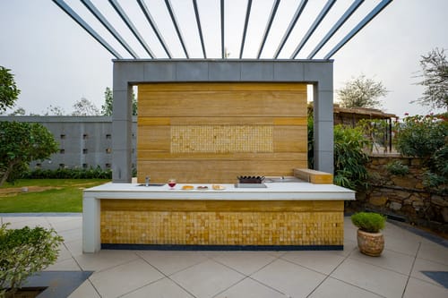 Outdoor kitchen