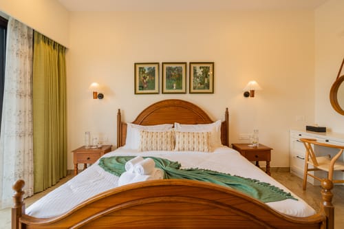 Bedroom 6 -Emerald Eden