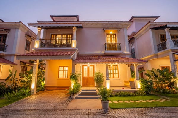 Lumin | 4-BHK | Pvt Pool | Garden | Bar – 4 bedroom villa in North Goa, Goa