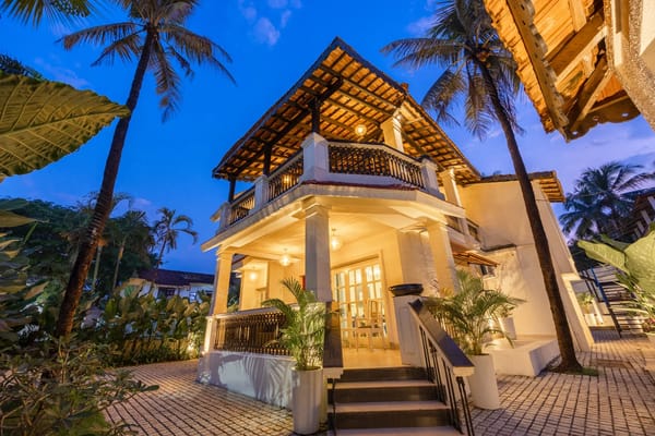 Casa Boa Vida | Luxe 4-BHK Villa Near Candolim Beach With Private Pool, Terrace & Bar – 4 bedroom villa in North Goa, Goa