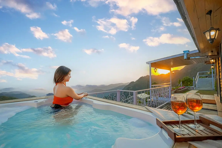 Top Tibba -Hilltop Stone Chalet 1