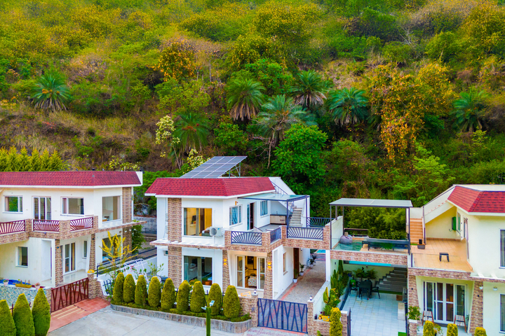 Serenita Abode | Escape With Plunge Pool, Garden & Terrace Near Sahastradhara - Image 2