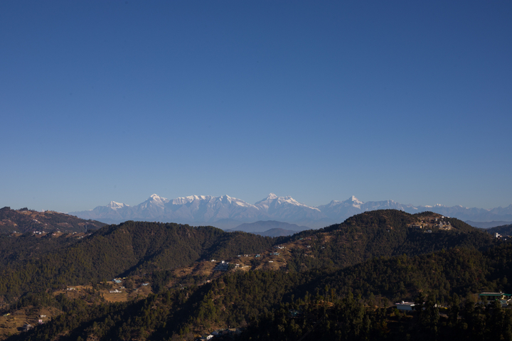 Silverstone | Hillside 6-BHK Getaway With Garden, Gaming Zone & Lounge Area - Image 4